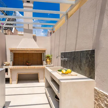 Perligo Maisonette Sea View & Terrace Apartamento